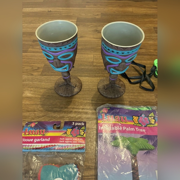 Party supplies, decorations and accessories - Picture 7 of 17